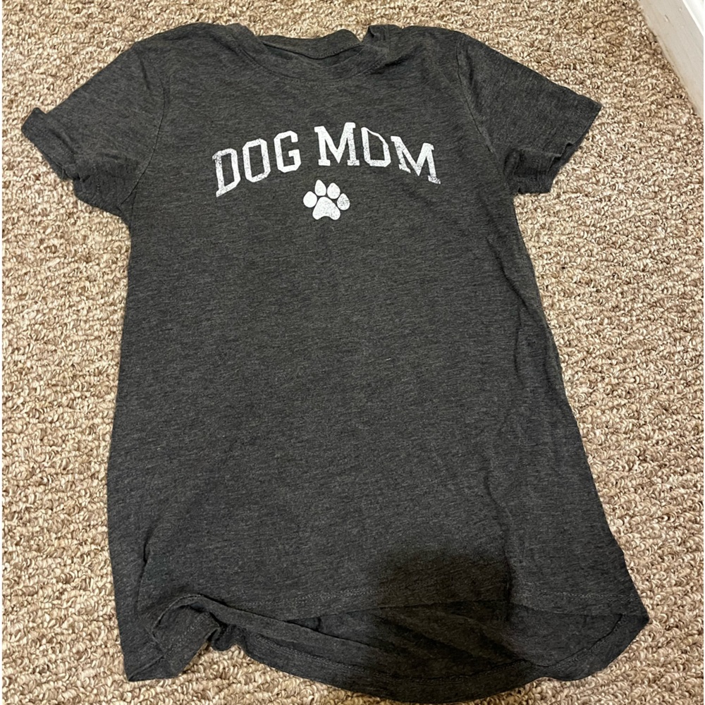 Dog Mom T-shirt